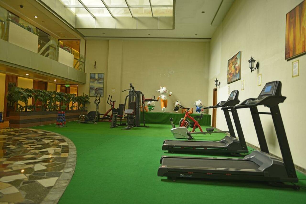 Vili International Hotel Guangzhou Bagian luar foto