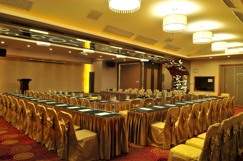 Vili International Hotel Guangzhou Bagian luar foto