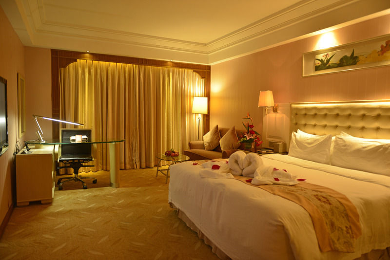 Vili International Hotel Guangzhou Bagian luar foto