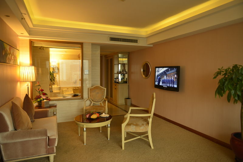 Vili International Hotel Guangzhou Bagian luar foto