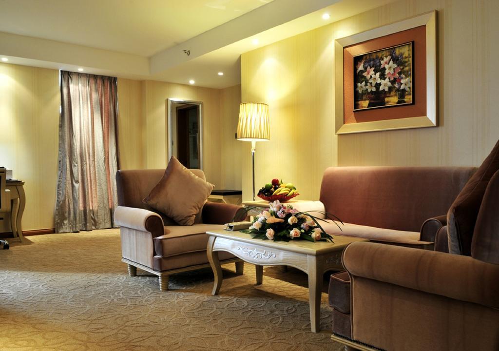 Vili International Hotel Guangzhou Bagian luar foto